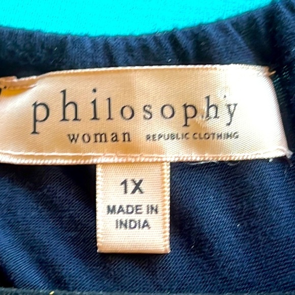 Philosophy woman size 1X blue color  blouse - Picture 7 of 9